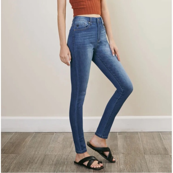 KanCan Hallie Ultra High Rise Super Skinny Women's Jeans - Size 26 - Picture 1 of 12